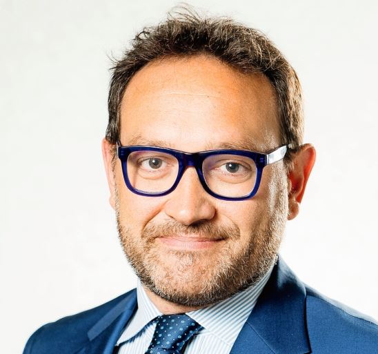 Francesco Romano blickt mit Freude auf ein erfolgreiches Jahr 2025 zurück, in dem er erneut Marktführer war und den Ausbau der BEV-Fahrzeuge vorantrieb.