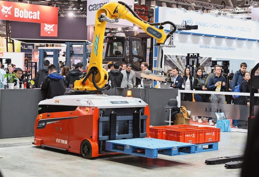 Mehrals ein Viertel der Aussteller zeigten fahrerlose Transportfahrzeuge (FTF) und autonome mobile Roboter (AMR).