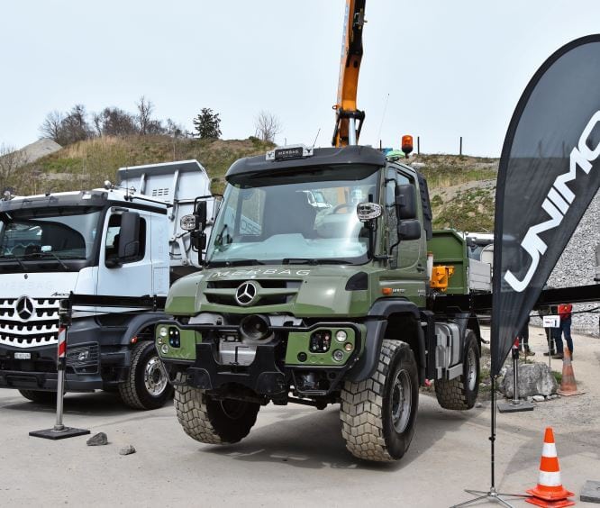 Der Unimog kann als Lkw, Kommunalfahrzeug oder landwirtschaftlicher Traktor für den Verkehr zugelassen werden.