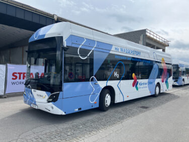 Kärntens Wasserstoffbusflotte revolutioniert den ÖPNV in Villach. Quelle: zvg