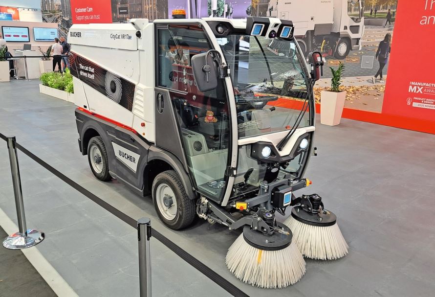 Die autonome und elektrische Kehrmaschine Bucher CityCat VR17ae sorgte für einen sauberen Stand.