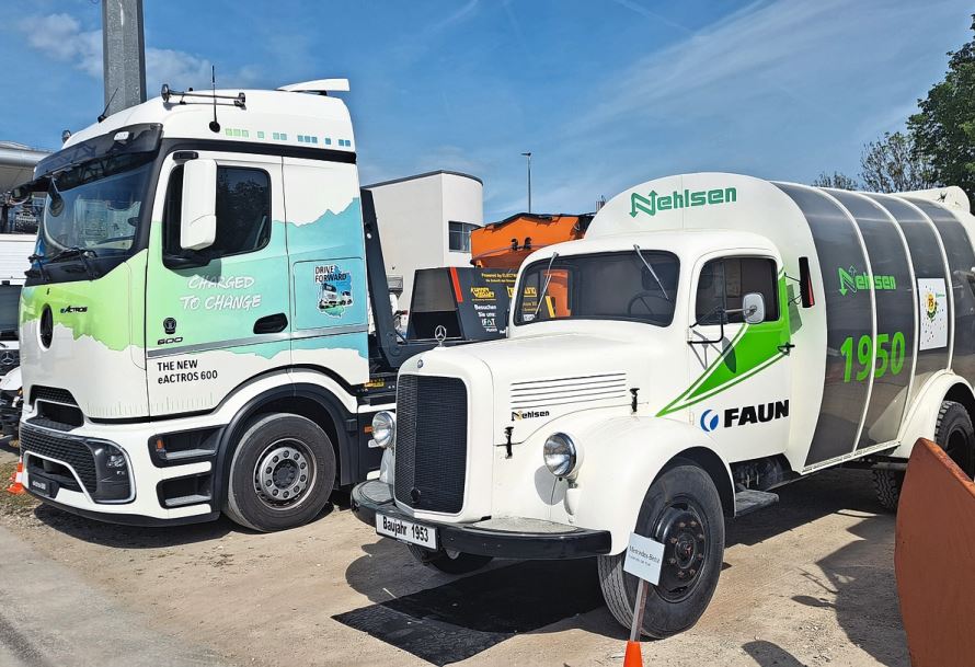 Generationen-Treff an der VAK-Fahrshow mit eActros 600 als Fahrgestell und L 3500 mit Faun-Müllsammelaufbau von 1953.