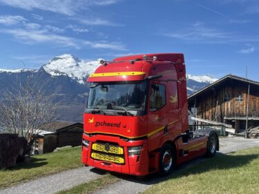 Neuer Renault Trucks T für Gschwend Transporte. Quelle: zvg