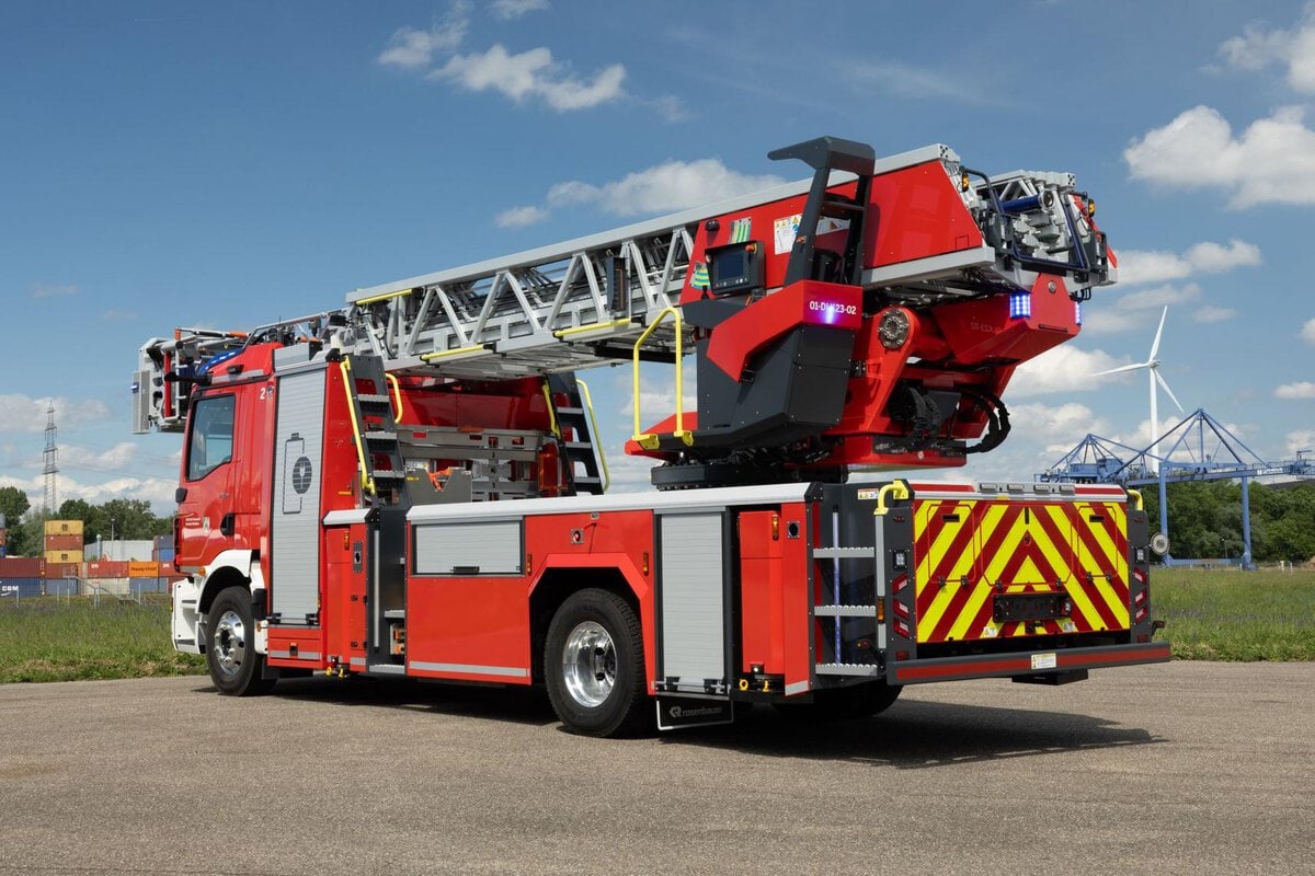 Erster elektrischer Drehleiter-Lkw von MAN und Rosenbauer. Quelle: zvg