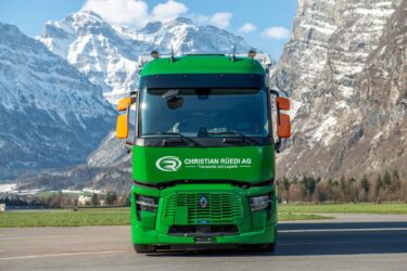 Christian Rüedi AG erweitert elektrische Flotte mit Renault Truck. Quelle: zvg