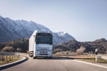 Volvo Trucks: Neue D13-Motoren sparen bis zu 4% Kraftstoff. Quelle: zvg