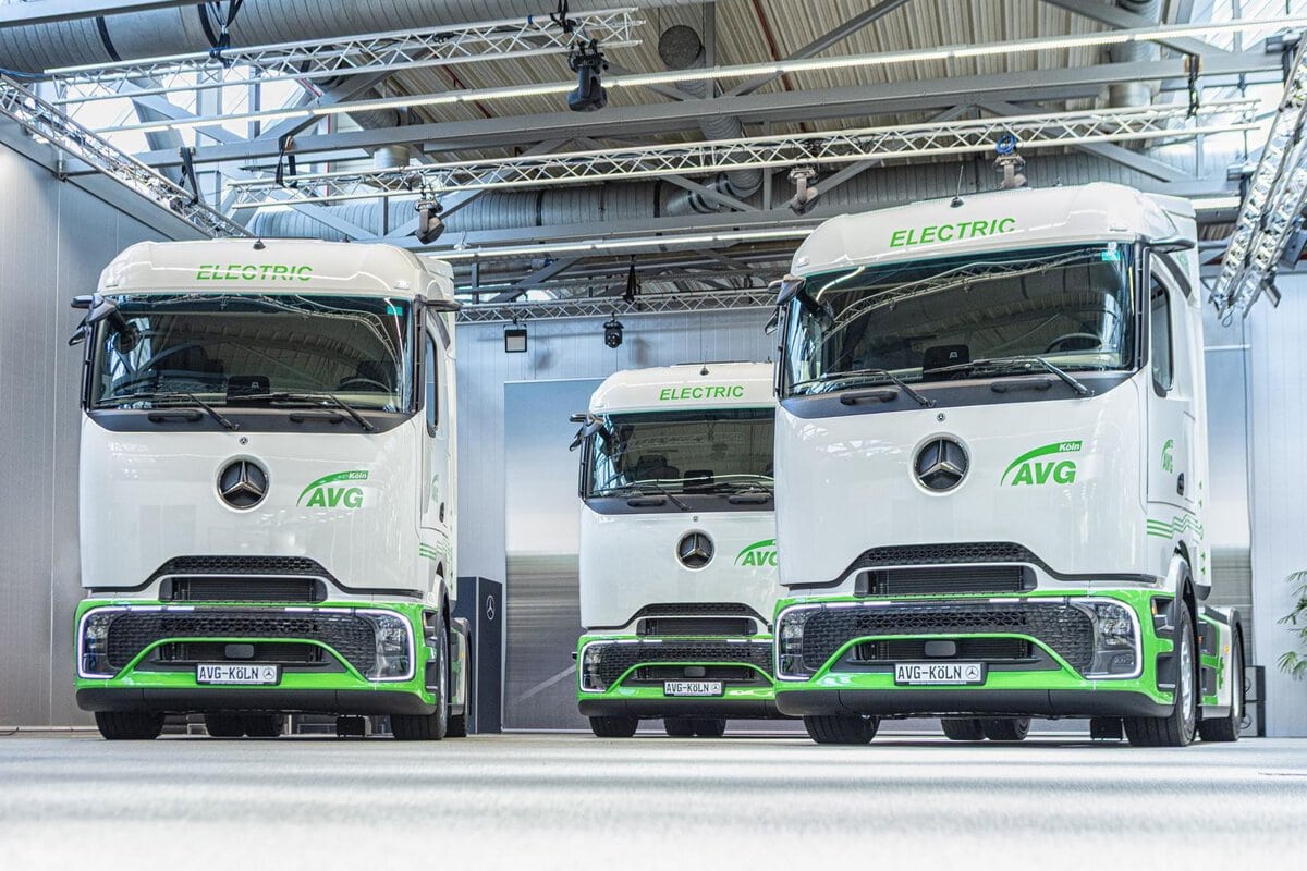 Drei eActros 400 für AVG Köln im Einsatz. Quelle: zvg