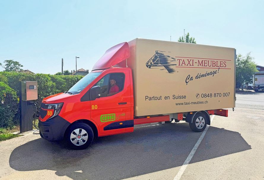 Die Renault Trucks E-Tech Master (Chassis-Kabine) der neusten Generation machten den Anfang der Elektromobilität.