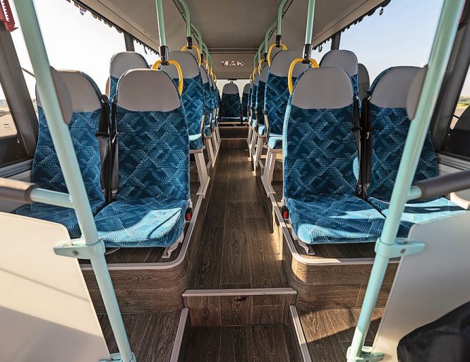 Der Passagierraum im Lion's City 12 E LE wirkt freundlich und elegant. Schläge und Vibrationen sind kaum zu spüren.