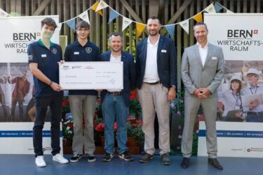 Scania gewinnt 3'000 Franken als Lehrbetriebs-Champion. Quelle: zvg