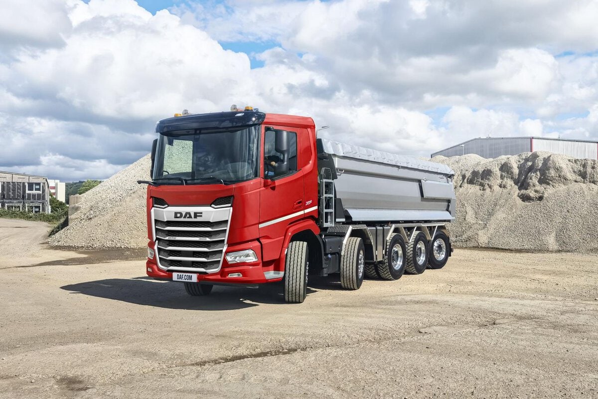 DAF XF Fünfachser für schwere Baustelleneinsätze. Quelle: zvg